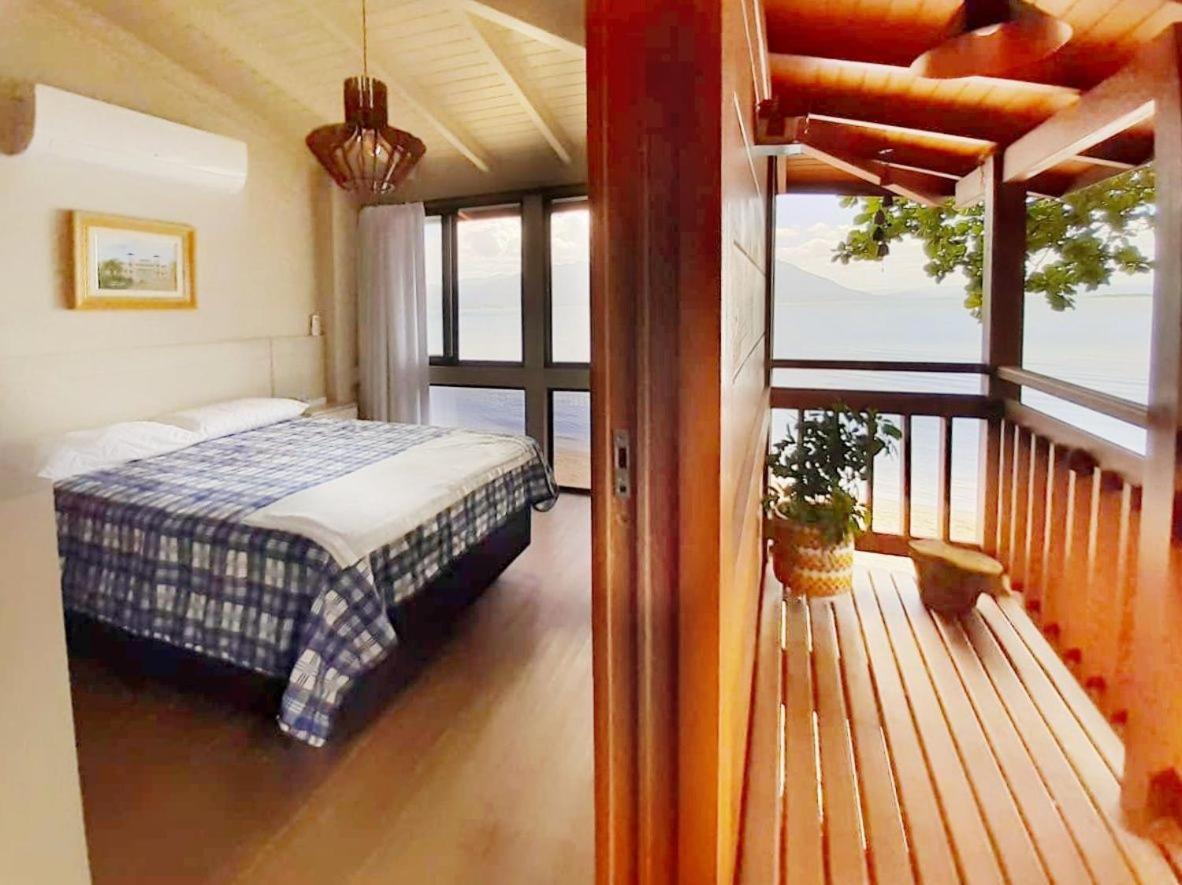 Studio Casa da Arvore, Pé na areia, Ribeirão da Ilha, Florianópolis Esterno foto